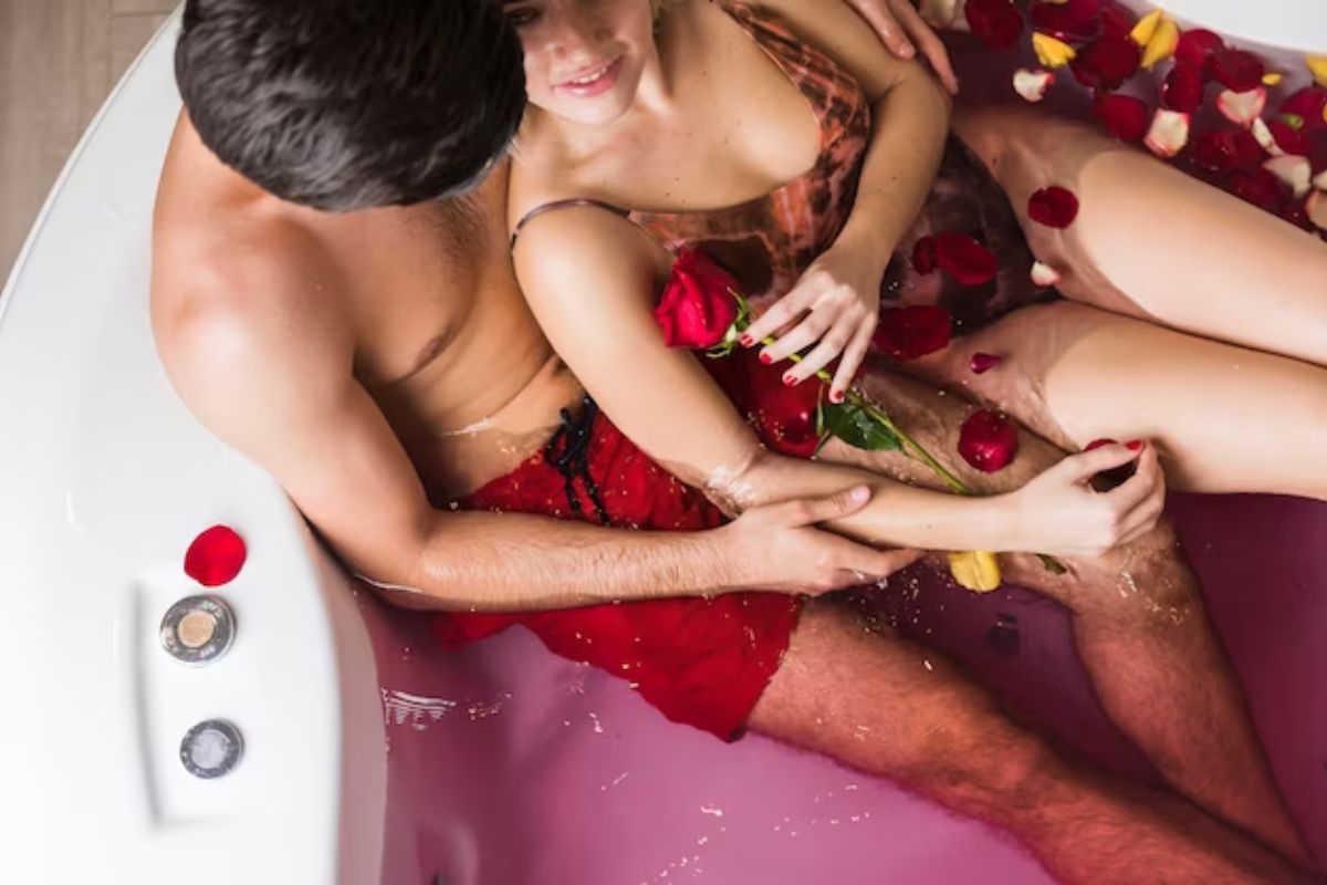 love-room-jacuzzi-roses